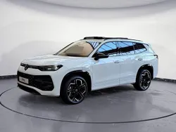 Pure white Gebraucht 2025 VW Tayron R-line SUV | 55.990 € (Fairer Preis)