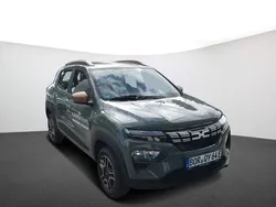 Dqh olivgrün Gebraucht 2023 Dacia Spring Extreme Kleinwagen | 16.890 € (Fairer Preis)