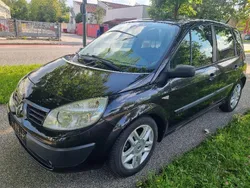 Grau Gebraucht 2006 Renault Scénic II Van / Kleinbus | 980 € (Superpreis)