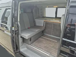 Schwarz Gebraucht 2025 VW T6.1 California Van | 95.979 €