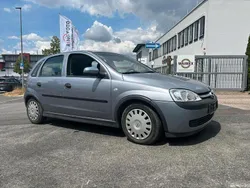 Silber Gebraucht 2002 Opel Corsa Kleinwagen | 900 € (Superpreis)