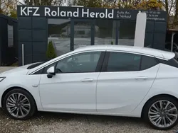 Schneeweiss/summitwhite/arctic Gebraucht 2019 Opel Astra Ultimate Limousine | 16.890 € (Fairer Preis)
