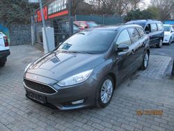 Grau Gebraucht 2016 Ford Focus Business Edition Kombi | 5.450 € (Superpreis)