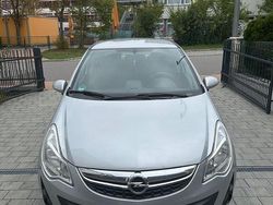 Grau Gebraucht 2013 Opel Corsa Edition Kleinwagen | 6.600 € (Teuer)