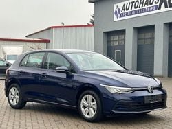 Blau Gebraucht 2021 VW Golf VIII Life Limousine | 17.980 € (Guter Preis)
