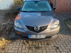 Grau Gebraucht 2007 Mazda 3 Limousine | 3.200 € (Fairer Preis)