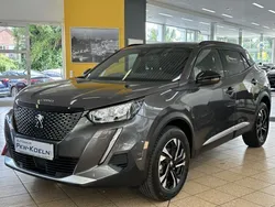 Lackierung platiniumgrau/ (metallic) Gebraucht 2023 Peugeot 2008 Allure SUV | 19.950 € (Guter Preis)