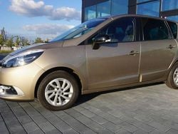 Grau Gebraucht 2016 Renault Scénic III LIMITED Van / Kleinbus | 12.600 € (Teuer)