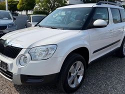 Weiß Gebraucht 2013 Skoda Yeti SUV | 6.990 € (Fairer Preis)