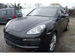 Tiefschwarzmetallic Gebraucht 2012 Porsche Cayenne SUV | 26.500 € (Teuer)
