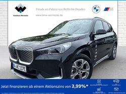 Black sapphire metallic Gebraucht 2025 BMW iX1 xLine SUV | 58.790 €