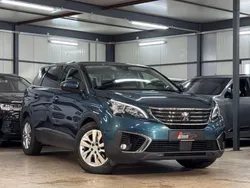 Grün Gebraucht 2019 Peugeot 5008 Business-Line Van / Kleinbus | 16.690 € (Fairer Preis)