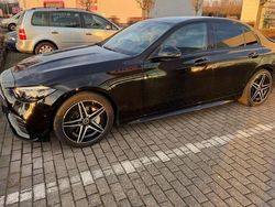 Schwarz Gebraucht 2022 Mercedes 180 Limousine | 41.000 €