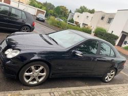 Schwarz Gebraucht 2006 Mercedes C200 Limousine | 2.800 € (Fairer Preis)
