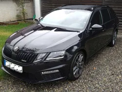 Schwarz Gebraucht 2018 Skoda Octavia RS Kombi | 19.350 € (Fairer Preis)