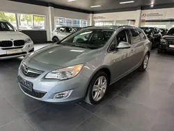 Silber Gebraucht 2011 Opel Astra Design Edition Kombi | 3.333 € (Guter Preis)