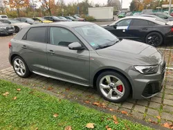 Grau Gebraucht 2023 Audi A1 S-Line Kleinwagen | 28.000 € (Fairer Preis)