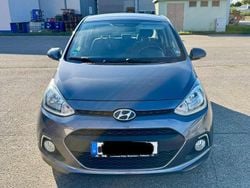 Grau Gebraucht 2014 Hyundai i10 Trend Kleinwagen | 6.699 € (Fairer Preis)