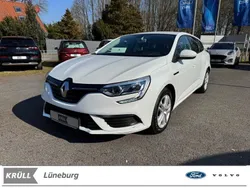 Weiß Gebraucht 2018 Renault Mégane GrandTour Play Kombi | 10.886 € (Fairer Preis)