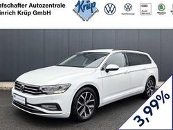 Weiß Gebraucht 2021 VW Passat Business Kombi | 21.450 € (Fairer Preis)