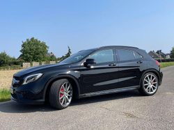 Schwarz Gebraucht 2017 Mercedes GLA45 AMG AMG SUV | 28.495 € (Fairer Preis)