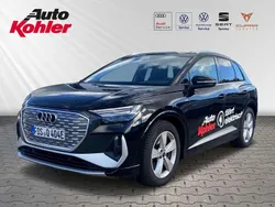 Mythosschwarz metallic Gebraucht 2021 Audi Q4 e-tron SUV | 36.180 € (Fairer Preis)