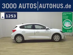 Weiss Gebraucht 2020 Ford Focus Cool & Connect Limousine | 11.980 € (Guter Preis)