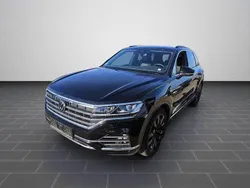 Deep black perleffekt (metallic) Gebraucht 2022 VW Touareg Elegance SUV | 49.950 € (Guter Preis)