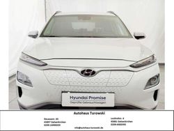 Chalk white Gebraucht 2021 Hyundai Kona Style SUV | 17.970 € (Fairer Preis)