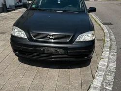 Schwarz Gebraucht 1999 Opel Astra Kleinwagen | 1.500 € (Fairer Preis)