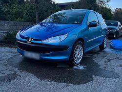 Blau Gebraucht 1999 Peugeot 206 Kleinwagen | 699 € (Guter Preis)