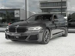 Grau Gebraucht 2021 BMW 530 M Sport Kombi | 35.900 € (Teuer)