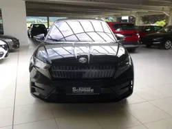 Schwarzmagic perleffekt Gebraucht 2022 Skoda Enyaq iV Suite SUV | 41.990 € (Fairer Preis)