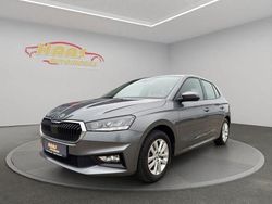 Grau Gebraucht 2022 Skoda Fabia Active Limousine | 14.490 € (Fairer Preis)