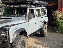 Grau Gebraucht 1999 Land Rover Defender SUV | 34.000 €