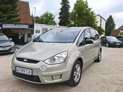 Gold Gebraucht 2010 Ford S-MAX Titanium Van / Kleinbus | 4.390 € (Guter Preis)