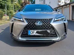 Silber Gebraucht 2020 Lexus UX 200 SUV | 19.890 €