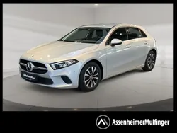 Silber Gebraucht 2022 Mercedes A180 Style Limousine | 22.436 € (Guter Preis)
