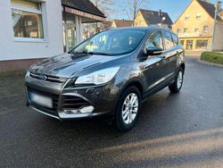 Grau Gebraucht 2015 Ford Kuga SYNC Edition SUV | 8.900 € (Fairer Preis)