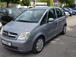 Blau Gebraucht 2004 Opel Meriva Van / Kleinbus | 1.900 € (Guter Preis)