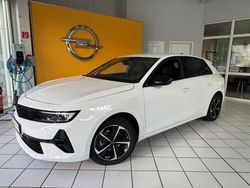 Weiß Gebraucht 2024 Opel Astra Limousine | 22.799 € (Guter Preis)