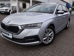 Brilliant silver metallic Gebraucht 2022 Skoda Octavia Ambition Kombi | 22.485 € (Guter Preis)