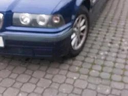 Blau Gebraucht 1998 BMW 316 Limousine | 650 € (Superpreis)