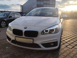 Weiß Gebraucht 2017 BMW 216 Active Tourer Advantage Van / Kleinbus | 9.399 € (Guter Preis)