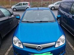 Blau Gebraucht 2005 Opel Tigra Cabrio | 1.500 € (Guter Preis)