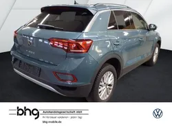 Petroleum blue metallic Gebraucht 2024 VW T-Roc Life SUV | 22.430 € (Guter Preis)