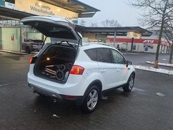 Weiß Gebraucht 2010 Ford Kuga SUV | 7.599 € (Fairer Preis)