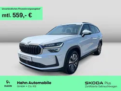 Moonweiss metallic Gebraucht 2024 Skoda Kodiaq Selection SUV | 42.930 € (Guter Preis)