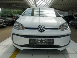 Weiß Gebraucht 2021 VW e-up! United Kleinwagen | 13.900 € (Fairer Preis)