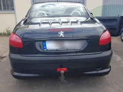 Schwarz Gebraucht 2005 Peugeot 206 Cabrio | 2.100 € (Teuer)